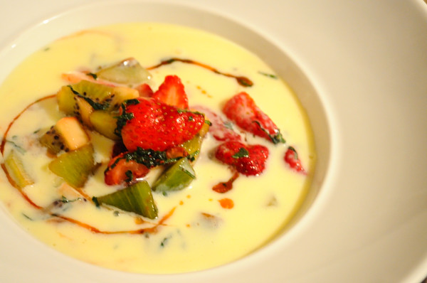White_Chocolate_Strawberry_Kiwi_Soup