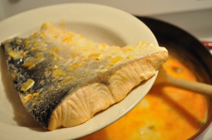 Remove poached salmon and remove skin - Food Gypsy Remove poached salmon and remove skin - Food Gypsy