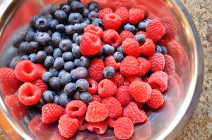 Blueberries & Raspberries - Food Gypsy
