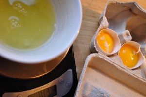 Separate egg whites - Food Gypsy