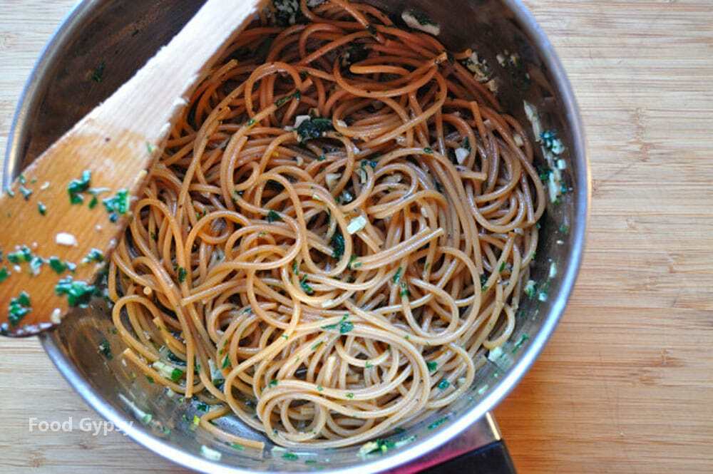 Spaghetti with Parsley & Garlic - FG copy