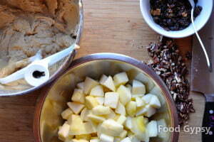 Apple Rum Raisin Cake, Ingredients