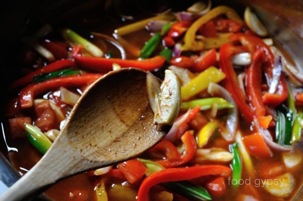 Chicken & Chorizo, broth flavour.