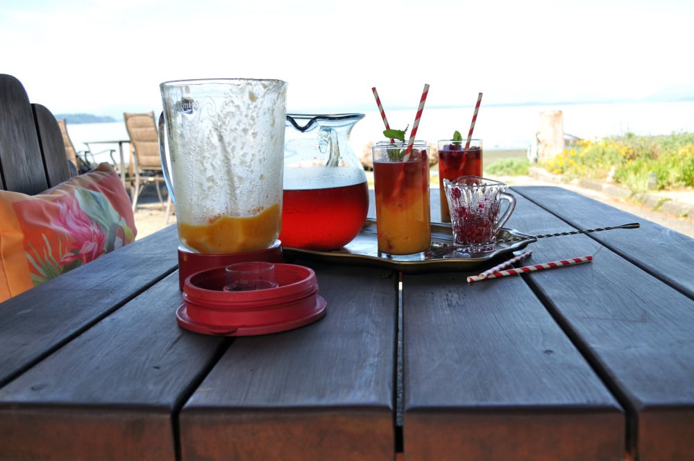 Sunny Bellini Peach Raspberry Iced Tea