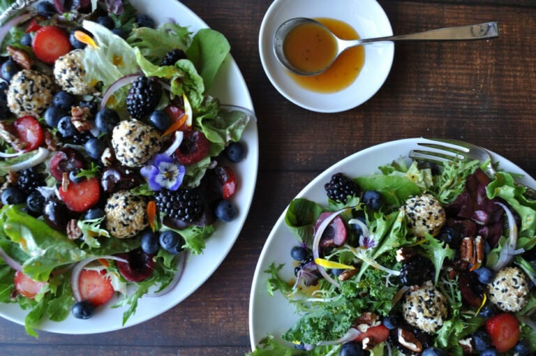 Goat Cheese Berry Salad Receipe