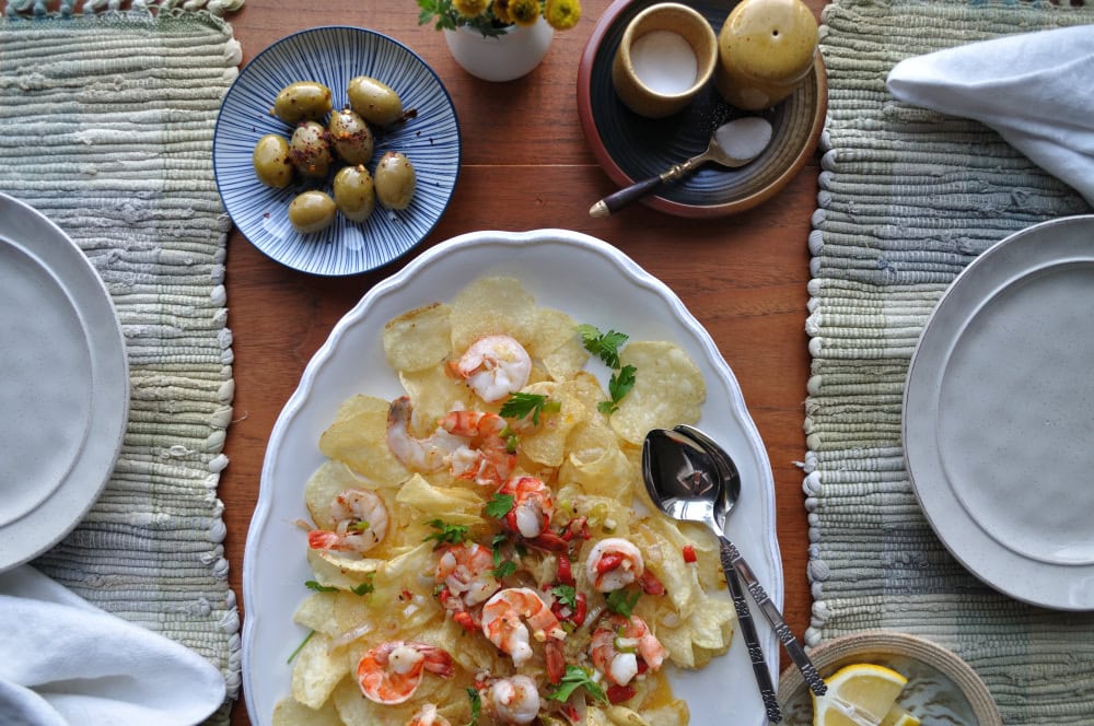 Gambas al Ajillo and crisps